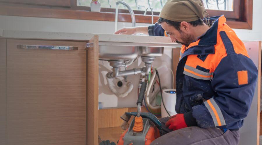 Local expert plumbing services in Malvern, OH